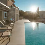Kohyli * Meganisi