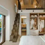 Kohyli Apartment