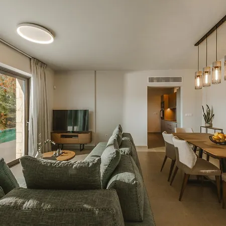Kohyli Apartment *